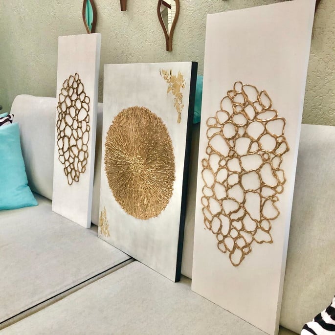 Jogo de Quadros de Madeira - Textura e Detalhes Dourados e Relevo - 100cm x 70cm montado